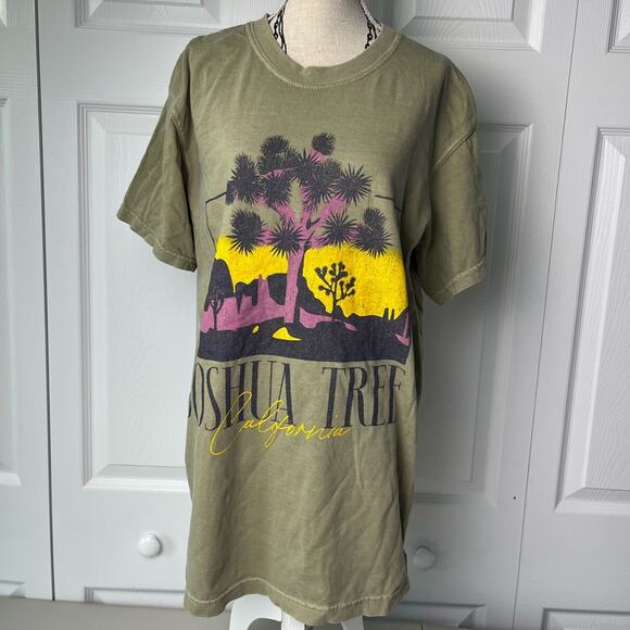 Joshua Tree California Tee Green Medium - Picture 3 of 10
